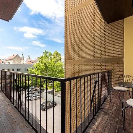 Spacious 2-bedroom Dalmatinova *